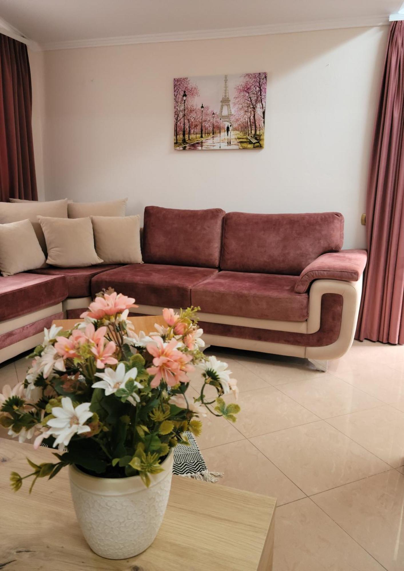 Gledis Apartment Tirana - Panoramic City Terrace Kültér fotó